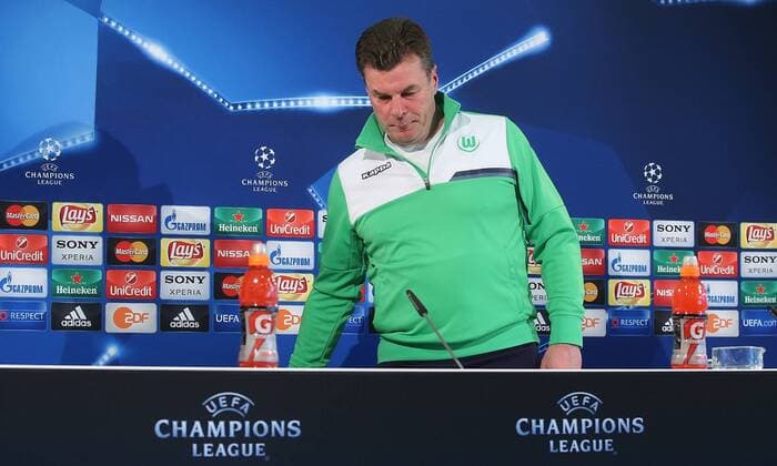 Pressekonferenz VfL Wolfsburg, hier im Bild Cheftrainer Dieter Hecking (VfL Wolfsburg)