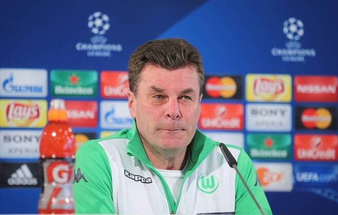 Pressekonferenz VfL Wolfsburg, hier im Bild Cheftrainer Dieter Hecking (VfL Wolfsburg)