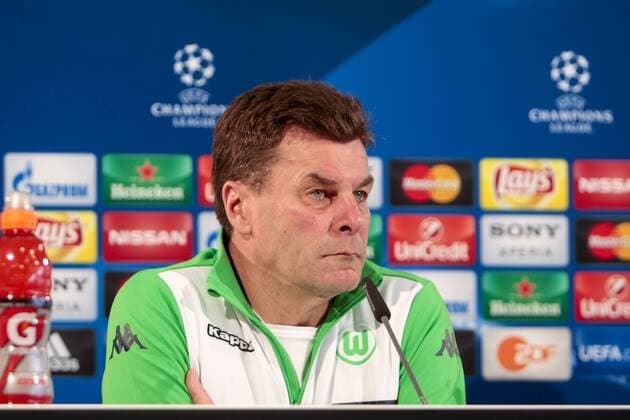 Fußball, UEFA Champions League, Pressekonferenz und Abschlusstraining VfL Wolfsburg und Real Madrid; Dieter Hecking (Cheftraipner WolfsbourgPortrait, Porträt, Einzelbild Pressekonferenz, PK, Presserunde. xtgx