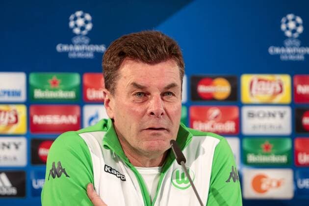 Fußball, UEFA Champions League, Pressekonferenz und Abschlusstraining VfL Wolfsburg und Real Madrid; Dieter Hecking (Cheftrainer Wolfsburg) Portrait, Porträt, Einzelbild Pressekonferenz, PK, Presserunde. xtgx