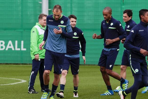 Fußball, UEFA Champions League, Pressekonferenz und Abschlusstraining VfL Wolfsburg und Real Madrid; Bas Dost (Wolfsburg, 12) und Naldo (Wolfsburg, 25) Comeback. xtgx