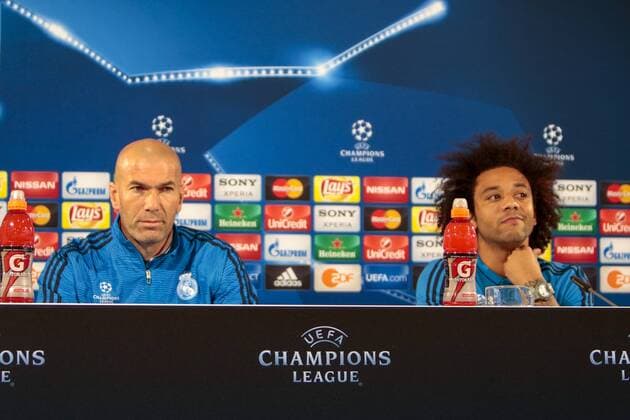 Fußball, UEFA Champions League, Pressekonferenz und Abschlusstraining VfL Wolfsburg und Real Madrid; Zinedine Zidane (Trainer Real Madrid) und Marcelo Portrait, Porträt, Einzelbild Pressekonferenz, PK, Presserunde. xtgx