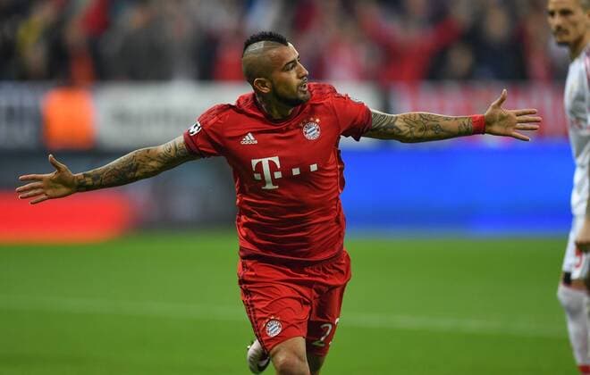 FUSSBALL CHAMPIONS LEAGUE SAISON 2015 2016 VIERTELFINALE HINSPIEL FC Bayern Muenchen - Benfica Lissabon 05.04.2016 Arturo Vidal (FC Bayern Muenchen) seinen Treffer zum 1:0 