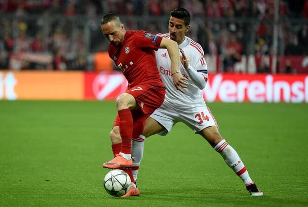 05.04.2016, xjhx, Fussball Champions League, FC Bayern Muenchen - Benfica Lissabon, emspor, v.l. Franck Ribery (FC Bayern Muenchen), Andre Almeida (Benfica Lissabon)