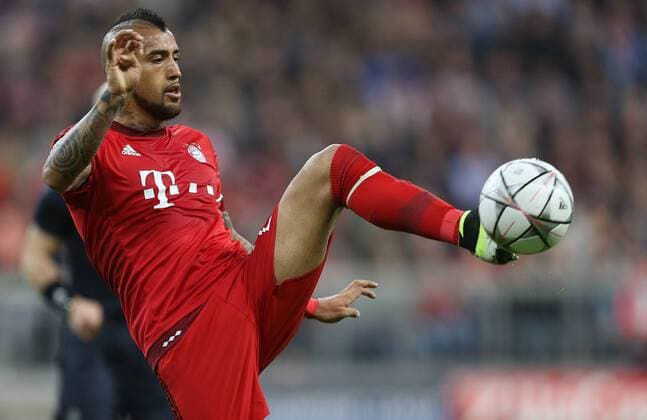 SOCCER - CL, Bayern vs Benfica MUNICH,GERMANY,05.APR.16 - SOCCER - UEFA Champions League, quarterfinal, FC Bayern Muenchen vs SL Benfica Lisbon. Image shows Arturo Vidal (Bayern). GEPAxpictures xThomasxBachun