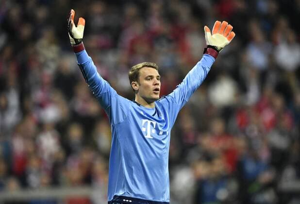 Torwart Manuel Neuer FC Bayern München Gestik, Geste FC Bayern München FCB vs Benfica Lissabon UEFA Champions-League CL Viertelfinale Hinspiel Saison 2015 2016 München Allianz Arena 05.04.2016 FC Bayern München FCB vs Benfica Lissabon