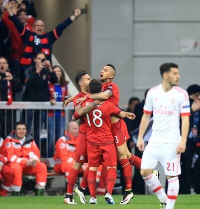 05.04.2016, Fussball Championsleague 2015 2016, Viertelfinale Hinspiel, FC Bayern München - Benfica Lissabon, in der Allianzarena München. Arturo Vidal (FC Bayern München) Torjubel. 
