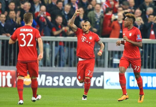 05.04.2016, Fussball Championsleague 2015 2016, Viertelfinale Hinspiel, FC Bayern München - Benfica Lissabon, in der Allianzarena München. Arturo Vidal (FC Bayern München) Torjubel. 