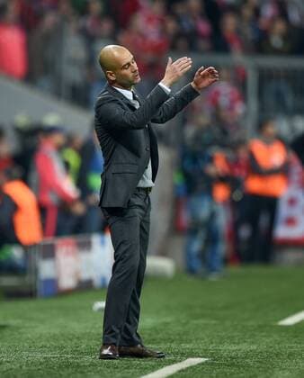 Fußball, Champions League, Viertelfinale, FC Bayern München - Benfica Lissabon FUSSBALL CHAMPIONS LEAGUE SAISON 2015 2016 VIERTELFINALE HINSPIEL FC Bayern Muenchen - Benfica Lissabon 05.04.2016 Trainer Pep Guardiola (FC Bayern Muenchen) 