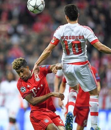FUSSBALL CHAMPIONS LEAGUE SAISON 2015 2016 VIERTELFINALE HINSPIEL FC Bayern Muenchen - Benfica Lissabon 05.04.2016 Kingsley Coman (li, FC Bayern Muenchen) gegen Nicolas Gaitan (re, Benfica Lissabon) 
