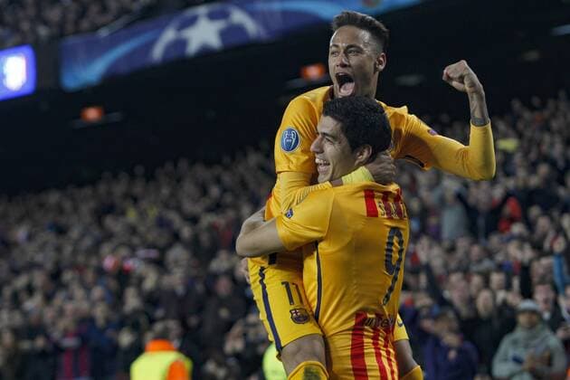 FC Barcelona Barca Uruguayan forward Luis Suarez (R) celebrates his second goal before Atletico de Madrid with team mate Neymar da Silva during a Champions league quarter final first leg match held at Camp Nou stadium in Barcelona, Catalonia, Spain, 5 April 2016. FC BARCELONA VS ATLETICO DE MADRID !ACHTUNG: NUR REDAKTIONELLE NUTZUNG!  BCN039 20160405-635954930721580097