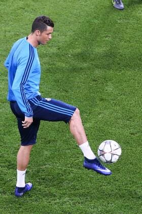 Cristiano Ronaldo (Real Madrid) - Champions League Viertelfinale Saison 2015-2016 Abschlusstraining und Pressekonferenz Real Madrid in der Volkswagen Arena in Wolfsburg - Freisteller,Deutschland, Fussball, Mann,Männer,05.04.2016
