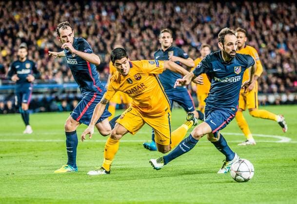 April 5, 2016 - Barcelona, Catalonia, Spain - FC Barcelona Barca forward SUAREZ competes for the ball during the first leg of the Champions League quarter-final at the Camp Nou stadium in Barcelona FC Barcelona 2:1 Atletico Madrid - Champions League Quarter Final - ZUMAo105