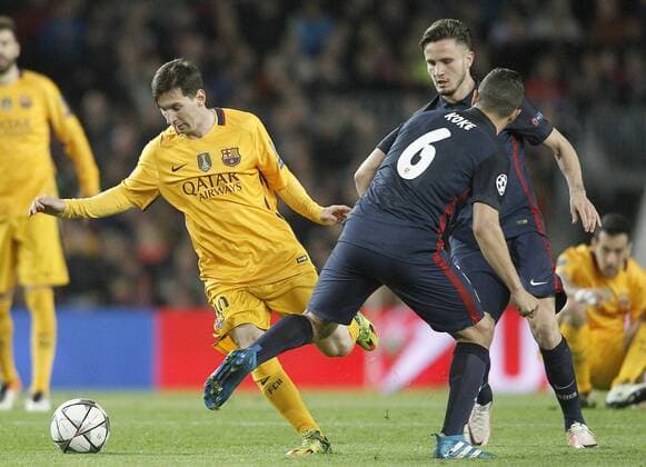 FC Barcelona Barca s Leo Messi (l) and Atletico de Madrid s Koke Resurrecccion (c) and Saul Niguez during Champions League 2015 2016 match. April 5,2016.  (2016040557)