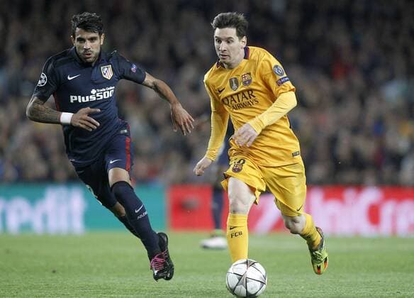 FC Barcelona Barca s Leo Messi (r) and Atletico de Madrid s Augusto Fernandez during Champions League 2015 2016 match. April 5,2016.  (2016040559)