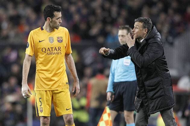 FC Barcelona Barca s coach Luis Enrique Martinez (r) with his player Sergio Busquets during Champions League 2015 2016 match. April 5,2016.  (2016040546)