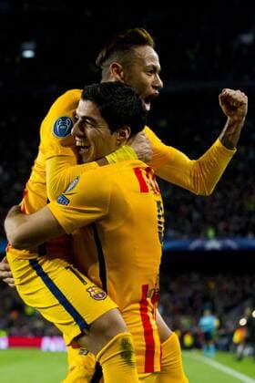 05.04.2016, xslx, Fussball UEFA Champions League, FC Barcelona Barca - Atletico Madrid, emspor, v.l. Luis Suarez (FC Barcelona) Jubelt nach dem Tor zum 2-1mit Neymar da Silva Jr (FC Barcelona)