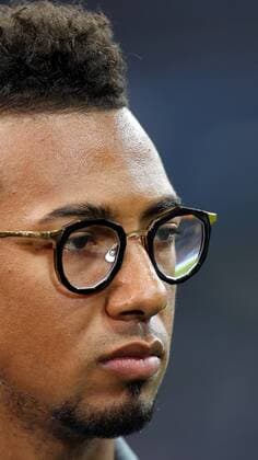 München Fußball Champions League Bayern München vs. Benfica Lissabon, Feature Jerome Boateng (Bayern) mit Brille