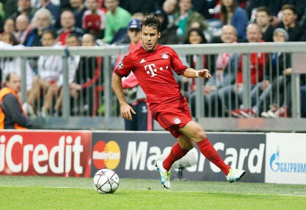 FC Bayern München - Benfica Lissabon Deutschland, München, 05.04.2016, Fussball, UEFA Champions League, Saison 2015 2016, Viertelfinale, Hinspiel, FC Bayern München - Benfica Lissabon (1:0): Juan Bernat (FC Bayern München).
