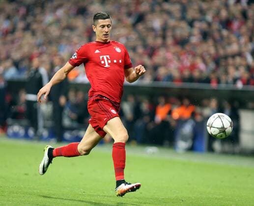 FC Bayern München - Benfica Lissabon Deutschland, München, 05.04.2016, Fussball, UEFA Champions League, Saison 2015 2016, Viertelfinale, Hinspiel, FC Bayern München - Benfica Lissabon (1:0): Robert Lewandowski (FC Bayern München).