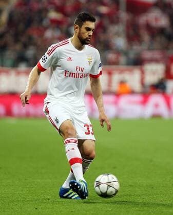 FC Bayern München - Benfica Lissabon Deutschland, München, 05.04.2016, Fussball, UEFA Champions League, Saison 2015 2016, Viertelfinale, Hinspiel, FC Bayern München - Benfica Lissabon (1:0): Jardel (Benfica Lissabon).