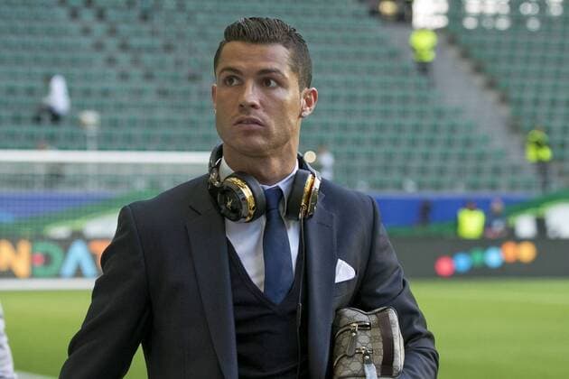 Aus UEFA Champions League Viertelfinale Hinspiel VfL Wolfsburg gegen Real Madrid am 06.04.2016 in der VW Arena. Im Foto: Ronaldo bei Ankunft