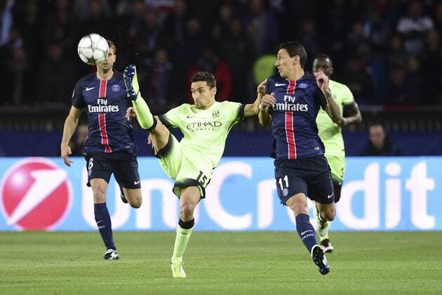 Fußball, Champions League, Paris St. Germain - Manchester City Jesus Navas (Manchester City) vs Angel Di Maria (PSG) FOOTBALL : Paris St. Germain (PSG) vs Manchester City - Champions League - 06 04 2016 JBAutissierx 