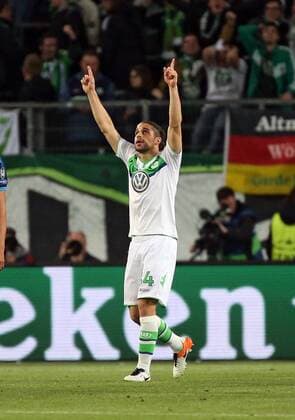 06.04.2016, xovx, Fussball UEFA Champions League, VfL Wolfsburg - Real Madrid, emspor, Ricardo Rodriguez (VfL Wolfsburg) bejubelt das Tor zum 1:0, Aktion.