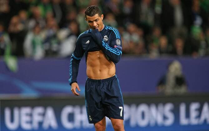 Bilder des Tages - SPORT 06.04.2016, Fussball UEFA Champions League 2015 2016, Viertelfinale, Hinspiel, VfL Wolfsburg - Real Madrid, in der Volkswagen Arena, Wolfsburg. Cristiano Ronaldo (Real Madrid) enttäuscht 