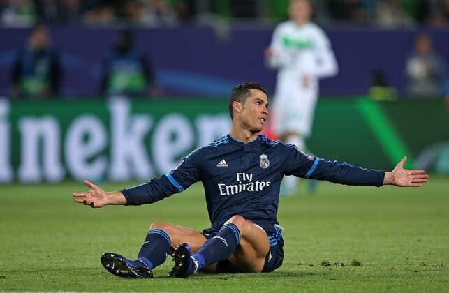 06.04.2016, Fussball UEFA Champions League 2015 2016, Viertelfinale, Hinspiel, VfL Wolfsburg - Real Madrid, in der Volkswagen Arena, Wolfsburg. Cristiano Ronaldo (Real Madrid) 