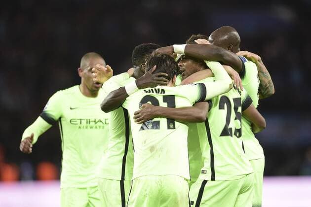 Jubel des joueurs de Manchester City apres le but de Fernandinho Luiz Roza (Manchester City) FOOTBALL : Paris St. Germain (PSG) vs Manchester City - Champions League - 06 04 2016 JBAutissierx 