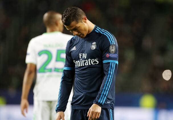 Cristiano Ronaldo enttäuscht Enttäuschung Fußball Fussball UEFA Championsleague Herren Viertelfinale Saison 2015 2016 06.04.2016 VfL Wolfsburg vs. Real Madrid