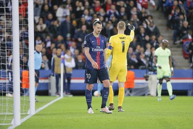 Zlatan Ibrahimovic (psg), Joe Hart (Manchester City FC) FOOTBALL : Paris St. Germain (PSG) vs Manchester City - Champions League - 06 04 2016 StephaneAllamanx 
