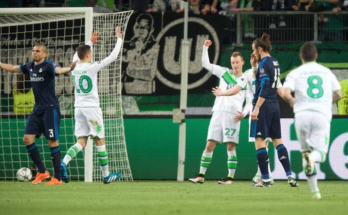 Fussball Wolfsburg 06.04.2016 Champions League Viertelfinale Hinspiel VFL Wolfsburg - Real Madrid Jubel nach dem Tor zum 2:0 durch Maximilian Arnold (Wolfsburg, No.27)
