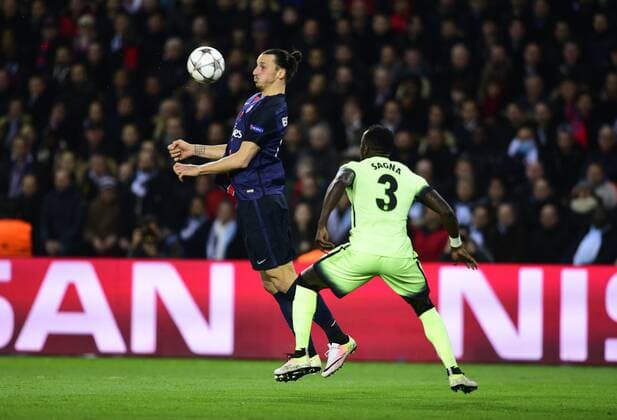 Zlatan Ibrahimovic ( PSG ) - Bacary Sagna ( Manchester city ) FOOTBALL : Paris St. Germain (PSG) vs Manchester City - Champions League - Paris - 06 04 2016 FedericoPestellinix 