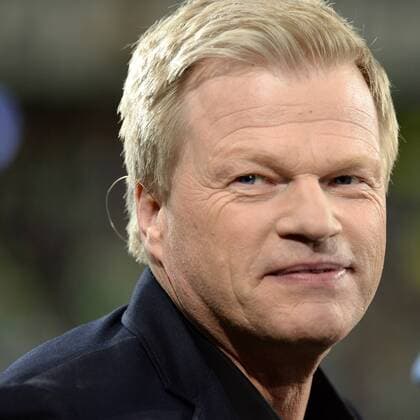 v.li.: ARD-Fussballexperte, TV Experte, SKY Experte Oliver Kahn, Einzelbild, imagen individual, Aktion, Action Porträt, Portrait, Fussball, UEFA Champions League, VfL Wolfsburg - Real Madrid, xslx