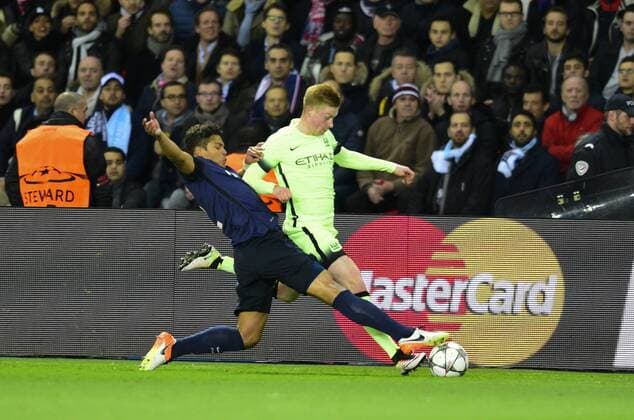 Thiago Silva ( PSG ) - Kevin De Bruyne ( Manchester city ) FOOTBALL : Paris St. Germain (PSG) vs Manchester City - Champions League - Paris - 06 04 2016 FedericoPestellinix 