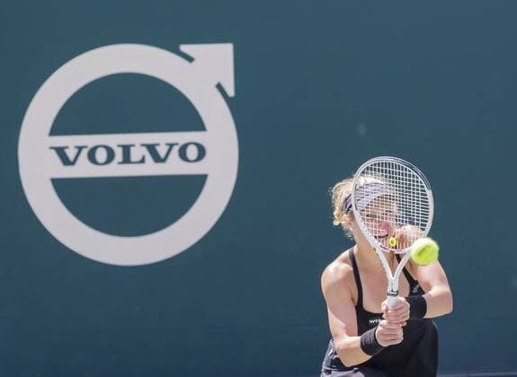 April 6, 2016 - Charleston, SC, U.S. - Charleston, SC - Apr 06, 2016: Madison Keys (USA) 8 plays against Laura Siegemund (GER) during the Volvo Car Open at the Family Circle Tennis Center in Charleston, SC...Siegemund upsets Keys 7-6(3), 4-6, 4-6 and heads to round 3 at the Volvo Car Open. Tennis 2016: WTA Tennis Damen Volvo Car Open Apr 06 - ZUMAa55_
