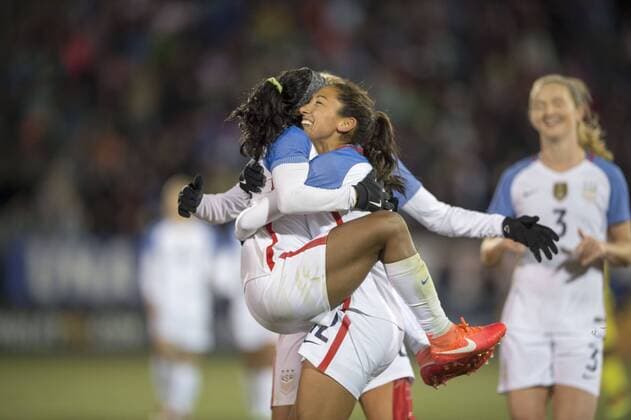 April 6, 2016 - East Hartford, Connecticut, U.S - United States of America forward CRYSTAL DUNN (16) celebrates with goal scorer United States of America forward CHRISTEN PRESS (12) in the 74th minute at Pratt & Whitney Stadium in East Hartford, CT Soccer 2016 - International Friendly Länderspiel U.S. Women s national team Nationalteam vs. Colombia 7-0. - ZUMAs192