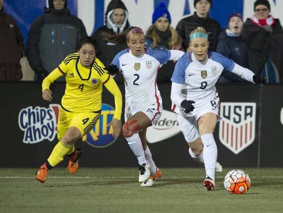 April 6, 2016 - East Hartford, Connecticut, U.S - United States of America defender JULIE JOHNSTON (8) and United States of America forward MALLORY PUGH (2) defend against Colombia midfielder DIANA OSPINA (4) in the first half at Pratt & Whitney Stadium in East Hartford, CT Soccer 2016 - International Friendly Länderspiel U.S. Women s national team Nationalteam vs. Colombia 7-0. - ZUMAs192