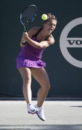 April 7, 2016: Sara Errani (ITA) defeated Samantha Stosur (AUS) 6-4, 7-6, at the Volvo Car Open being played at Family Circle Tennis Center in Charleston, South Carolina. Ã‚Â© TENNIS 2016: Volvo Car Open APRIL 16 - ZUMAc04_
