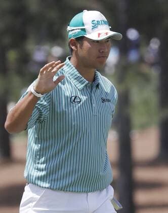 Matsuyama shares 13th place after Masters 1st round Hideki Matsuyama acknowledges the gallery after making a birdie on the ninth hole in the opening round of the Masters Tournament at Augusta National Golf Club in Georgia on April 7, 2016. Matsuyama shot a 1-under 71 to tie for 13th place, five strokes behind first-round leader Jordan Spieth. 