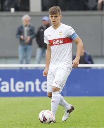 Stuttgart , Fußball U 17 Bundesliga VfB Stuttgart vs. SV Stuttgarter Kickers , Manuel Kober ( VfB )