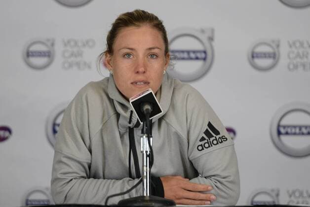 Themen der Woche - SPORT April 9, 2016 - Charleston, South Carolina, United States - ANGELIQUE KERBER of Germany speaks to the media after her semifinal match vs. S. Stephens at the Volvo Car Open Tennis 2016 - Volvo Car Open - Day 6 - ZUMAl132