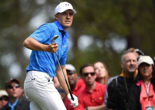 Jordan Spieth reacts after his tee shot on the 4th hole in the final round of the 2016 Masters Tournament at Augusta National in Augusta, Georgia on April 10, 2016.  MAS20160410110 KEVINxDIETSCH