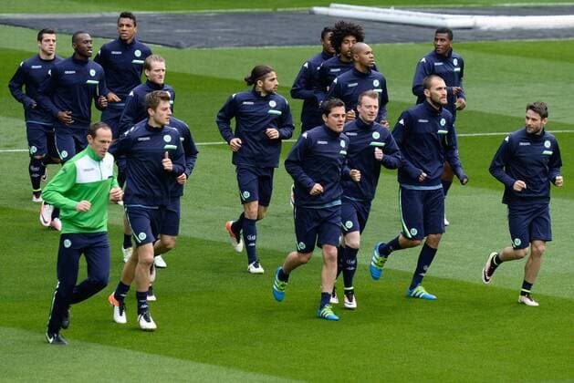 Die Spieler des VfL Wolfsburg beim Abschlusstraining vor dem großen Viertelfinale gegen Real Madrid, Mannschaft, Team, Training, xjgx