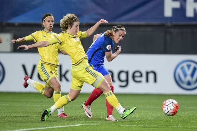 Fußball, Damen EM Qualifikation, Frankreich - Ukraine but de Camille Abily (france) FOOTBALL : France vs Ukraine - Match Qualificatif Euro2017 - 11 04 2016 JBAutissier Panoramic 