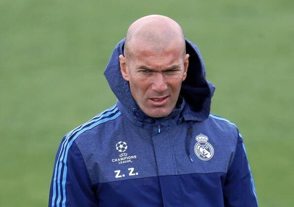 Entrenamiento del Real Madrid en Valdebebas. En la imagen, Zidane. Real Madrid training session. In this picture, Zidane. xBEATRIZxGUZMANx 