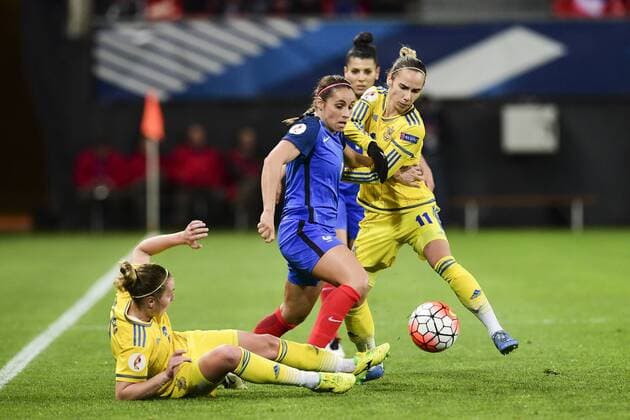 Jessica Houara (France) FOOTBALL : France vs Ukraine - Match Qualificatif Euro2017 - 11 04 2016 JBAutissier Panoramic 