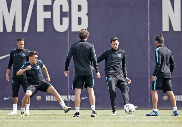BARCELONA -april 12- SPAIN: Sergio Busquets and Munir during the training before the Champions League match against Atletico de Madrid, celebrated in the Ciutat Esportiva Joan Gamper, on april 12, 2016.  xJoanxValls Urbanandsportx xFC-BARCELONA-TRAINING-CHAMPIONS-LEAGUEx